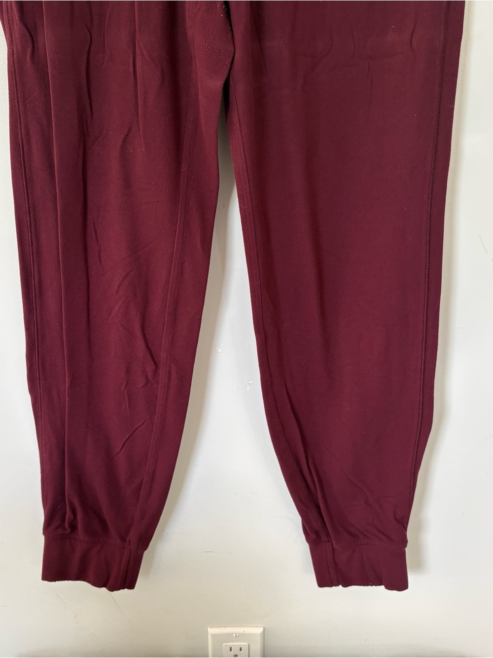 Lululemon Ready To Rulu Pant 29" Joggers in Garnet / Maroon – Size 6 - Picture 3 of 9